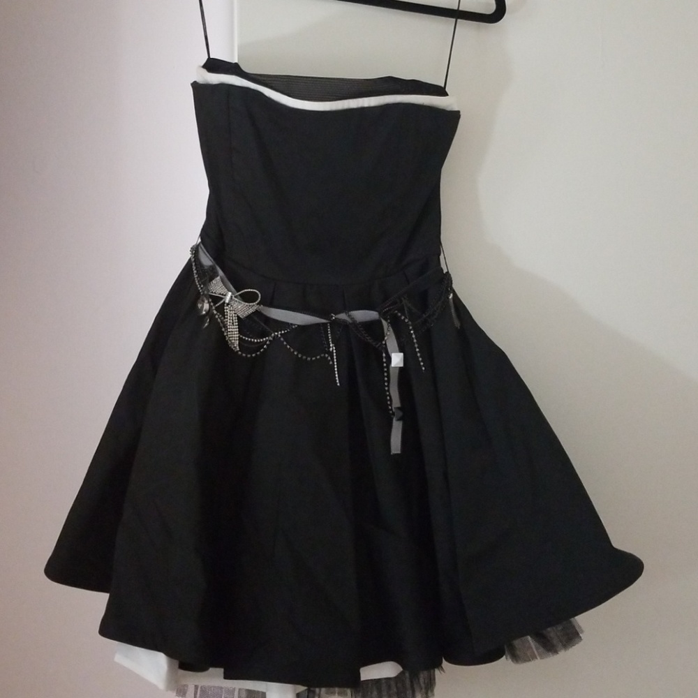 Alice and Olivia dress